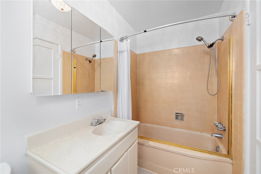 6932 Murietta Avenue