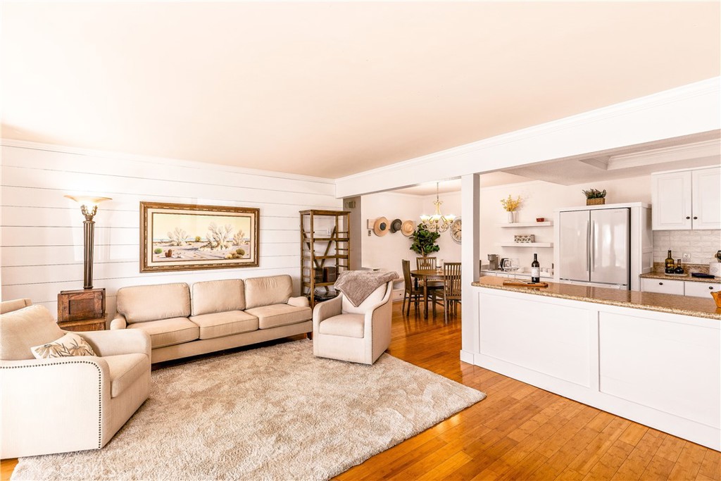 637 Avenida Sevilla D