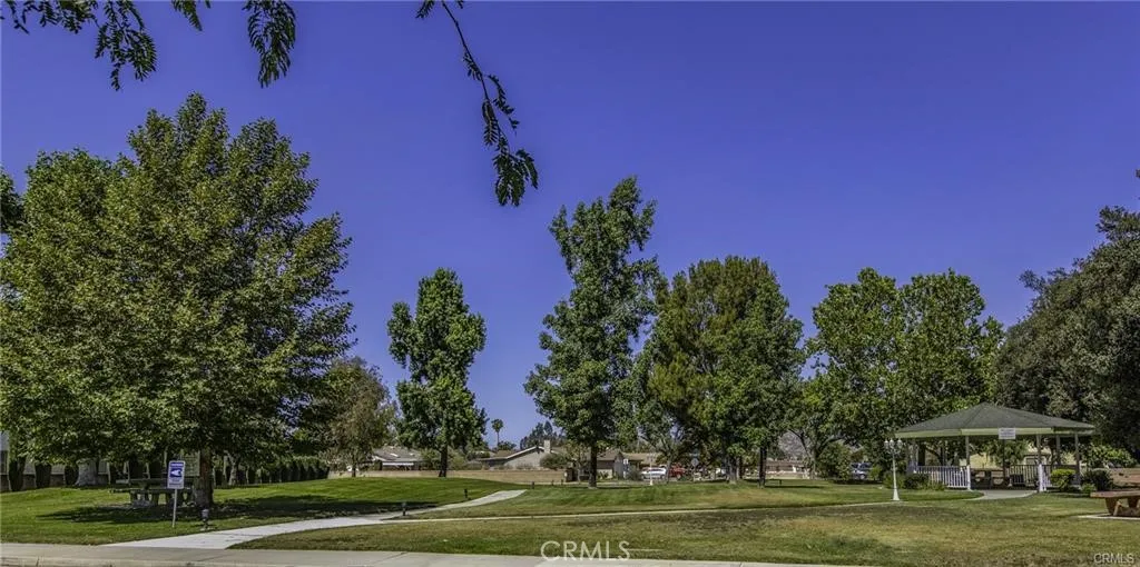 2233 El Rancho Circle