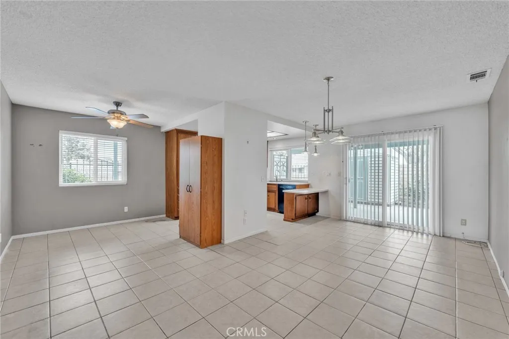 2233 El Rancho Circle
