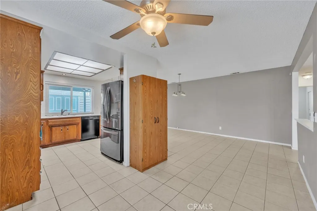 2233 El Rancho Circle