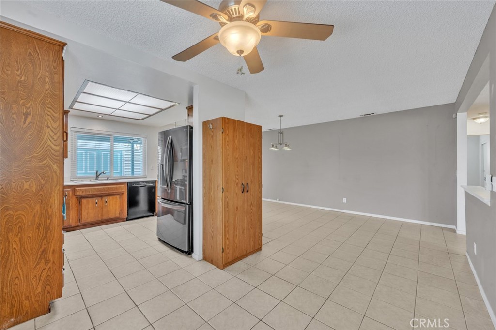 2233 El Rancho Circle