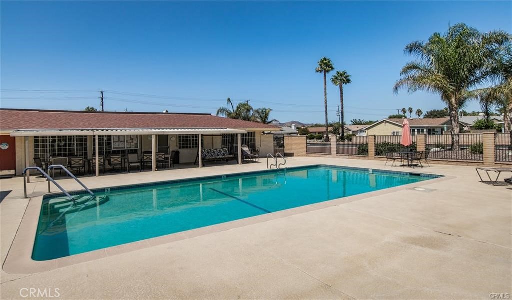 2233 El Rancho Circle