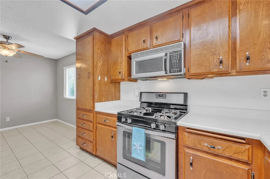 2233 El Rancho Circle