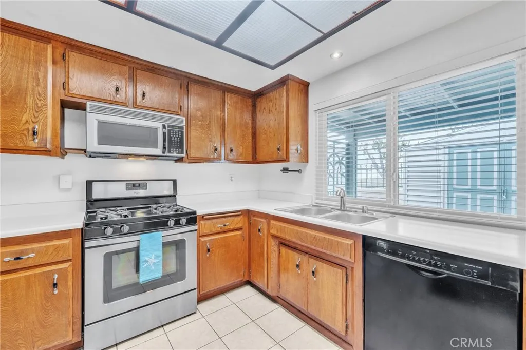 2233 El Rancho Circle
