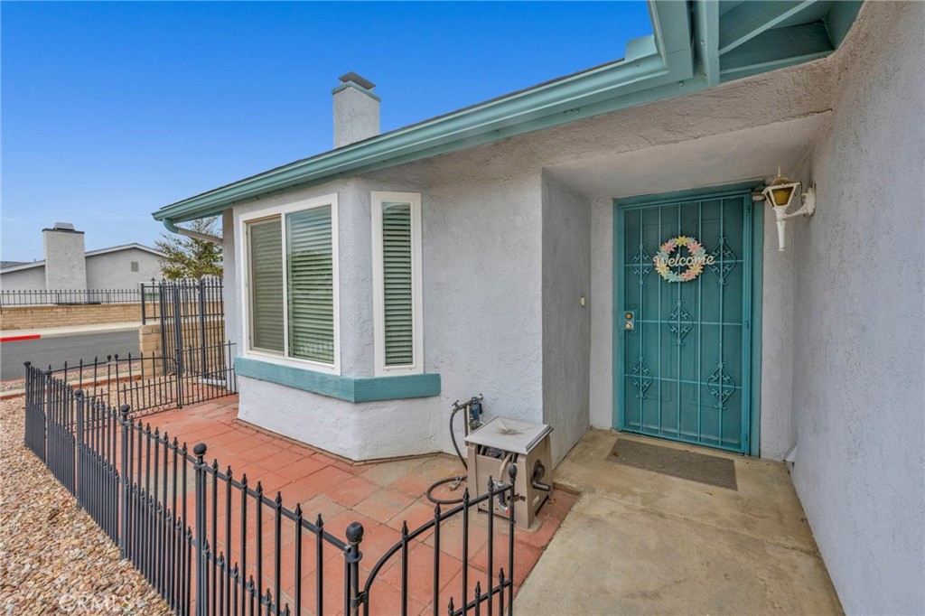 2233 El Rancho Circle