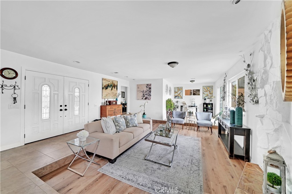 18658 Santa Ynez Street