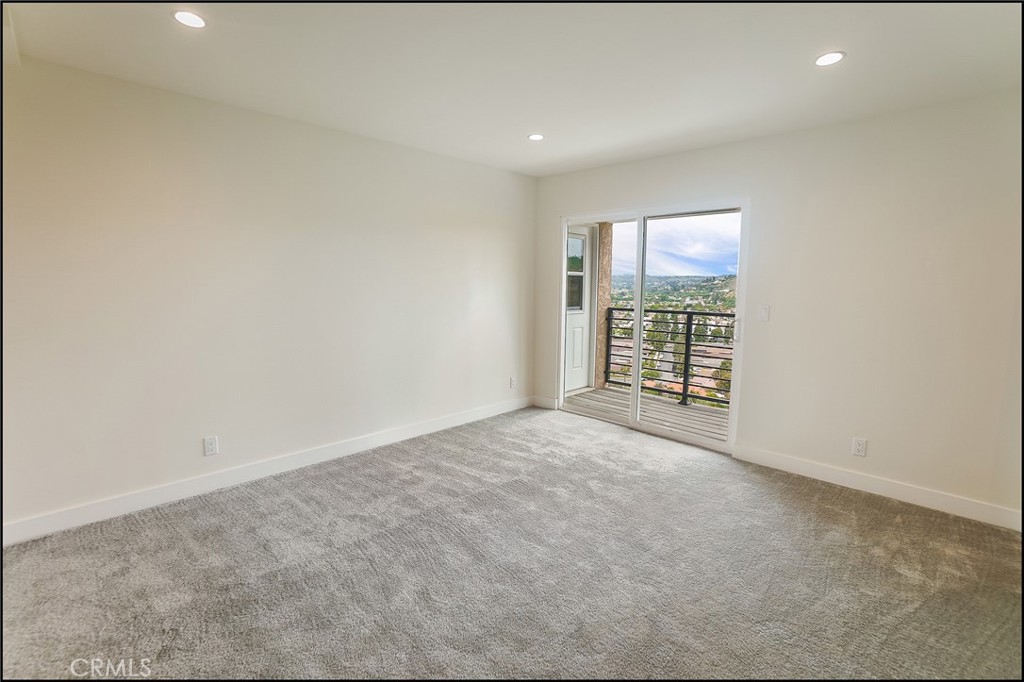 12372 Circula Panorama