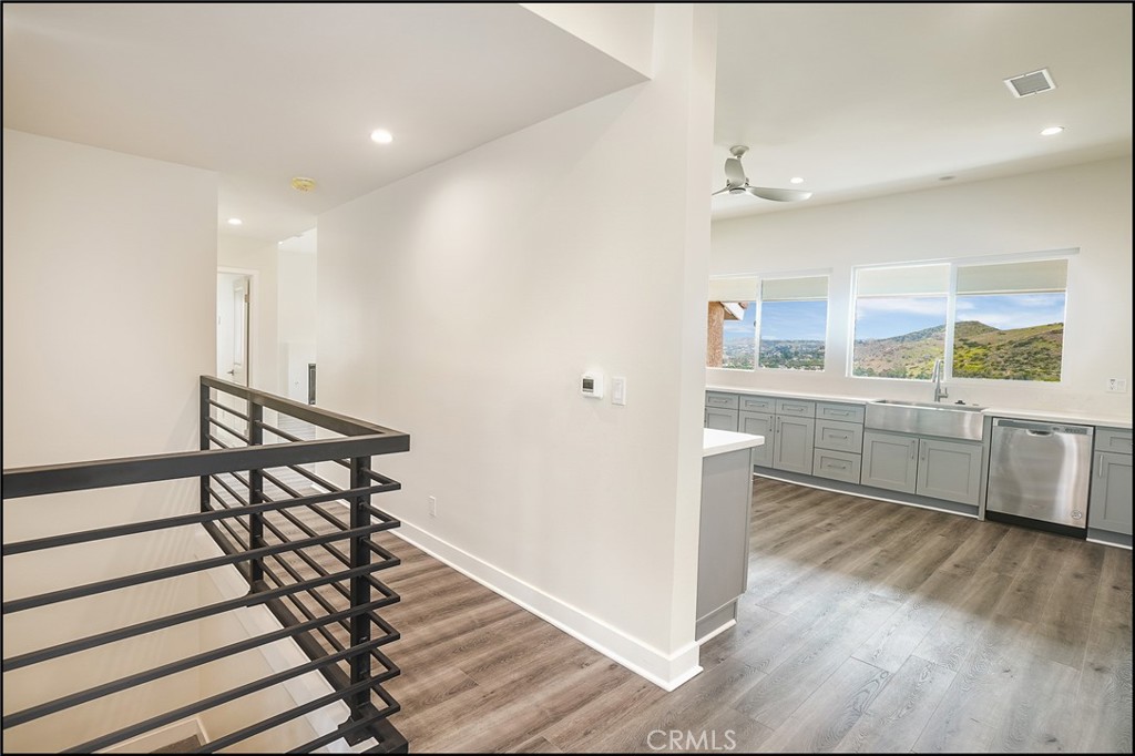 12372 Circula Panorama