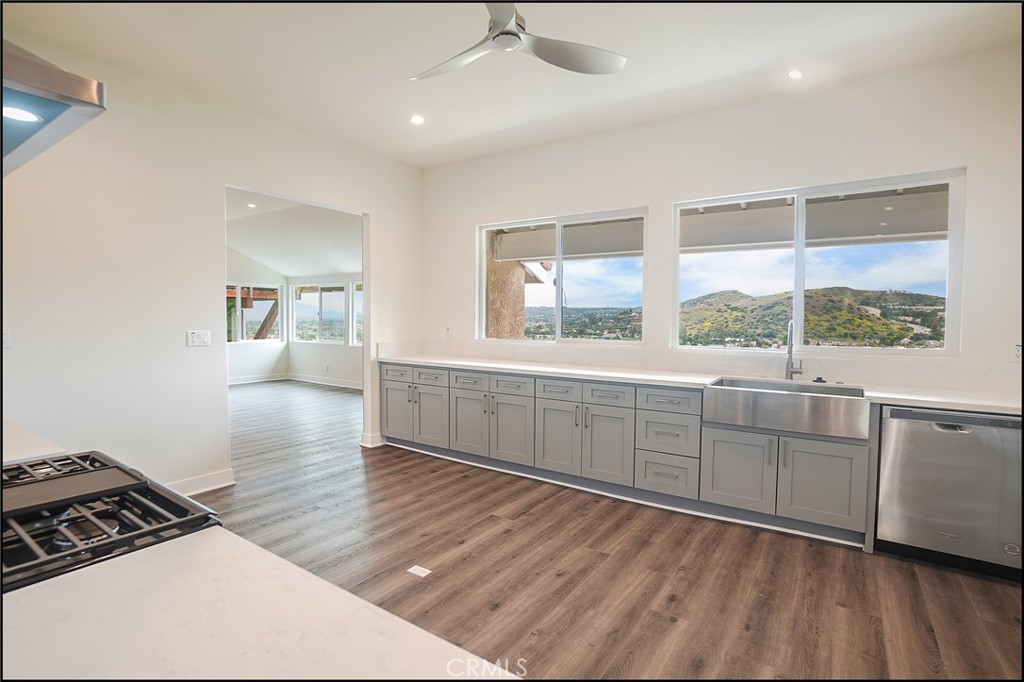 12372 Circula Panorama