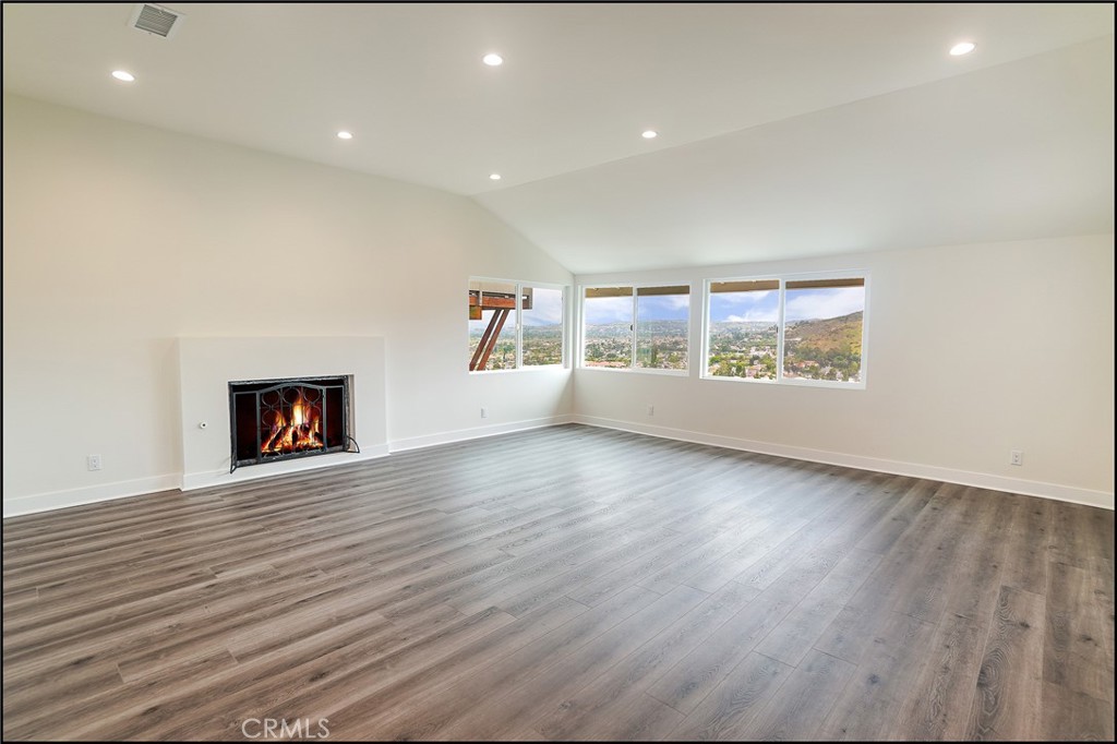 12372 Circula Panorama