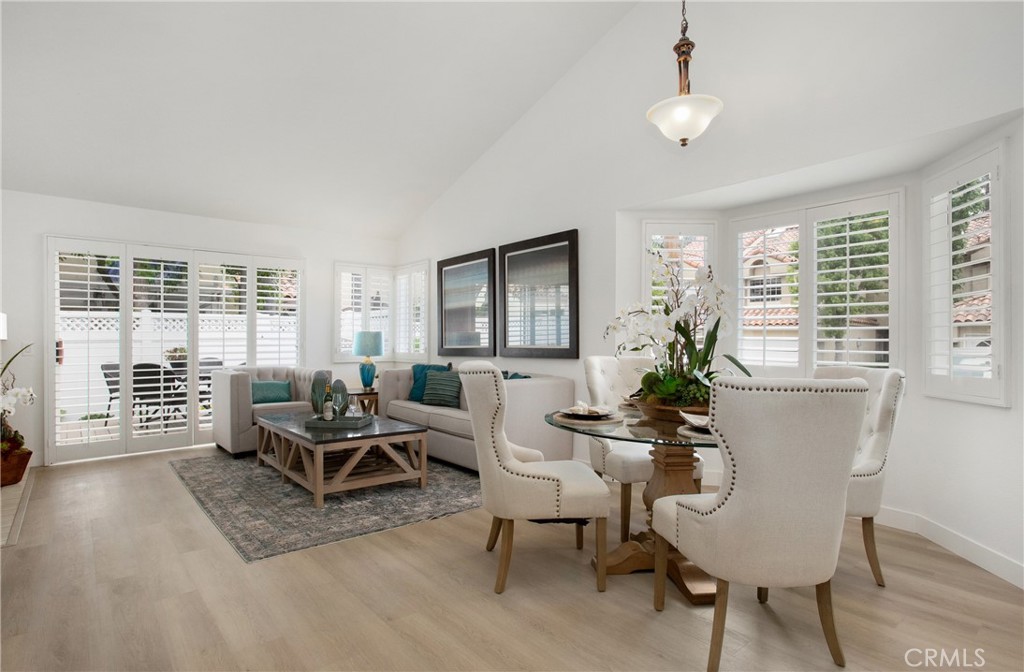 2 Pointe San Pablo 83