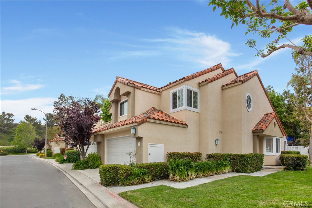 2 Pointe San Pablo 83