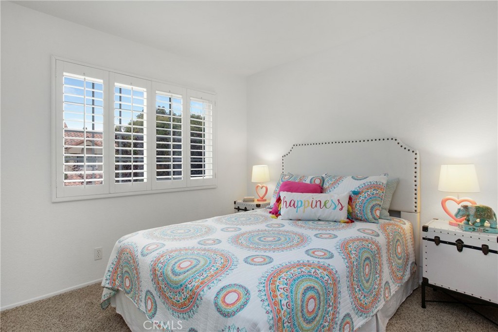 2 Pointe San Pablo 83