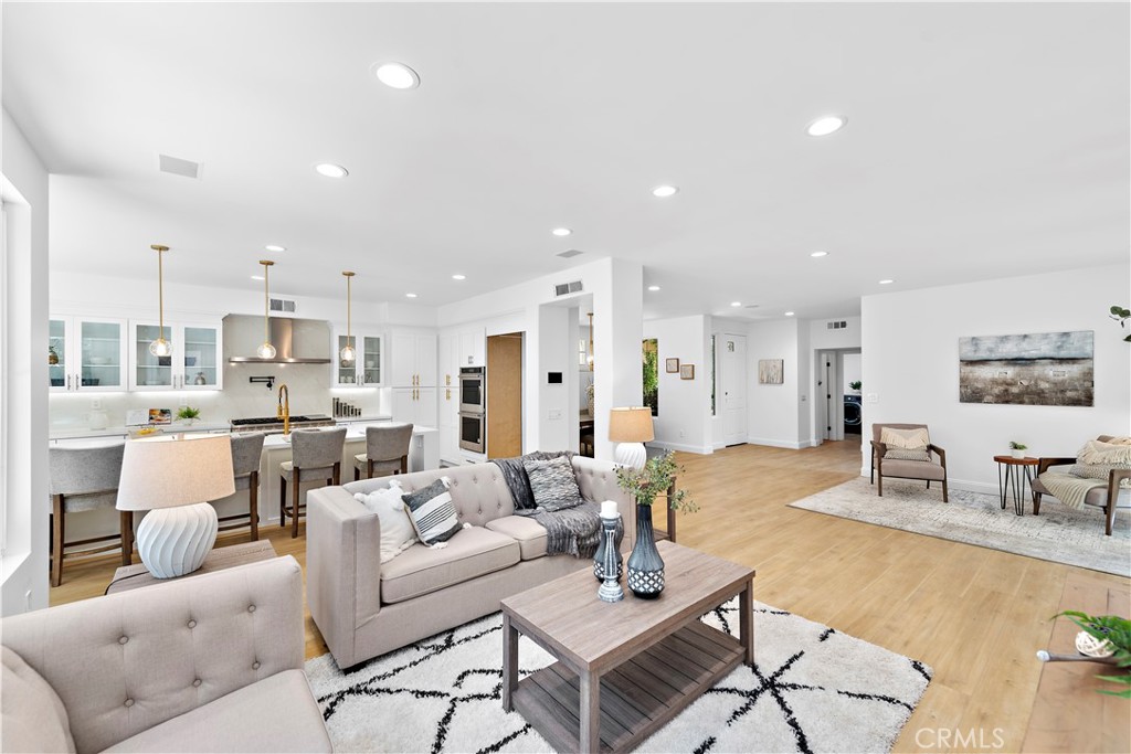 1421 Sea Ridge