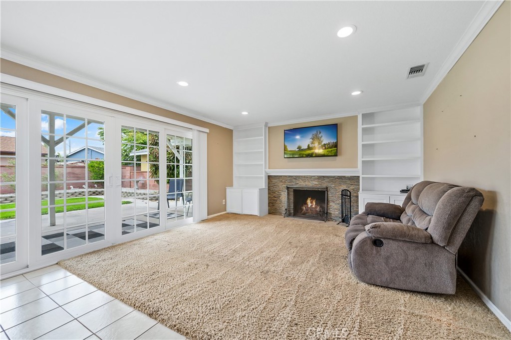 6351 San Francisco Drive