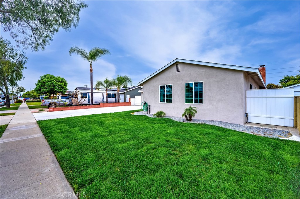 6351 San Francisco Drive