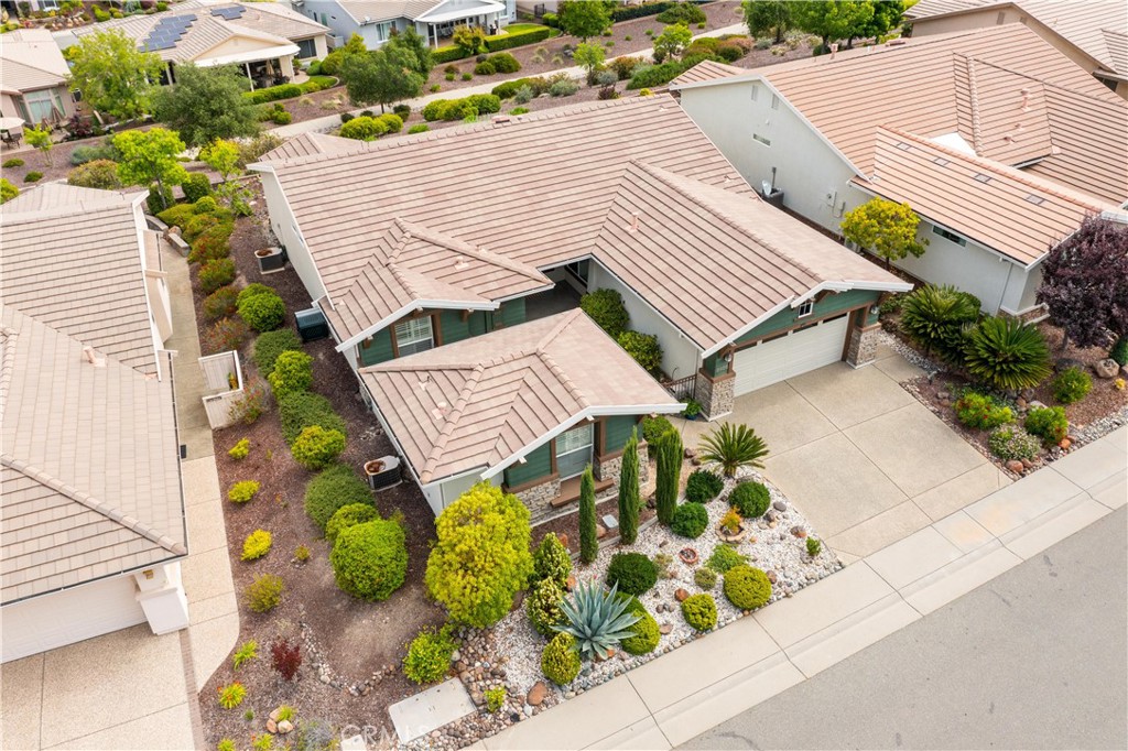 2456 Kingfisher Lane