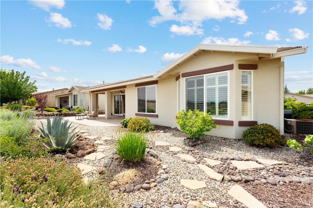 2456 Kingfisher Lane