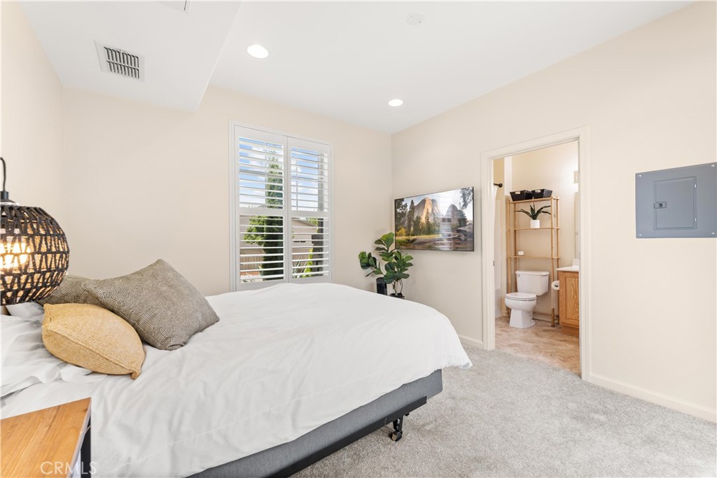 2456 Kingfisher Lane