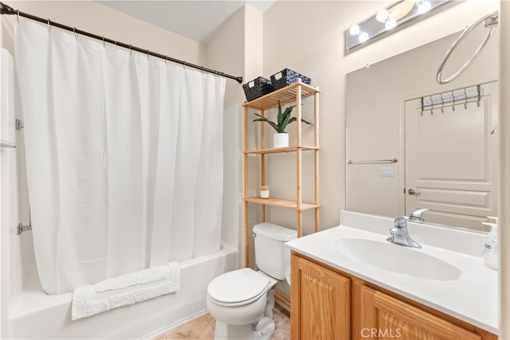 2456 Kingfisher Lane