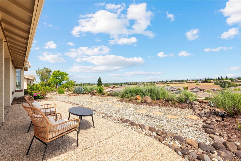 2456 Kingfisher Lane