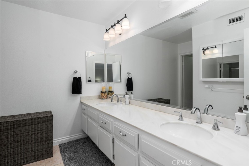 2753 Craig Circle
