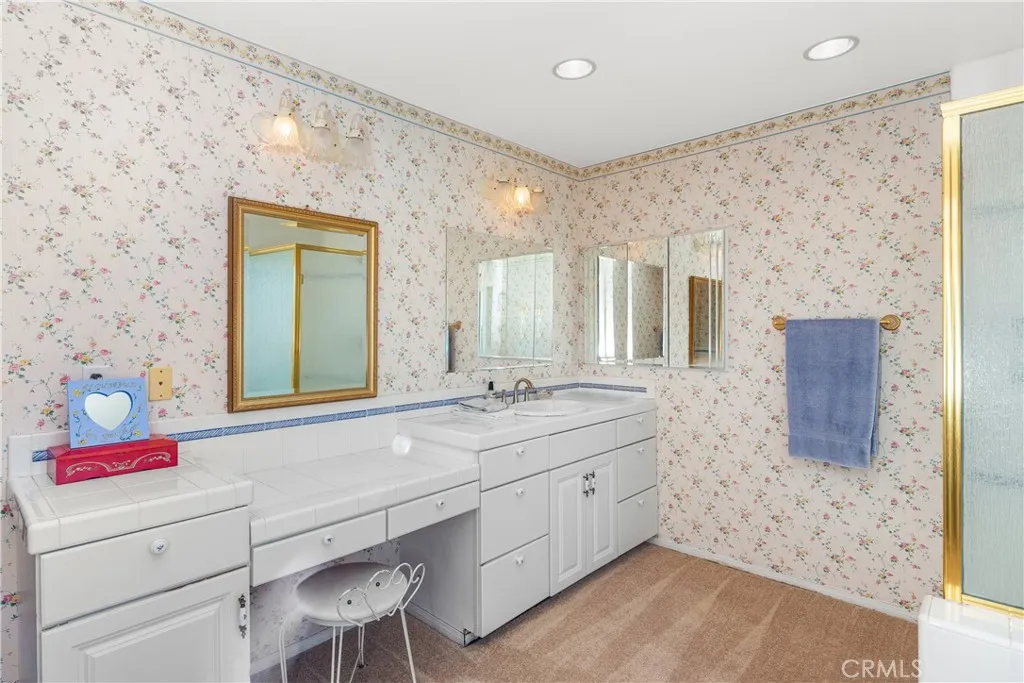 26821 Saddleback Drive