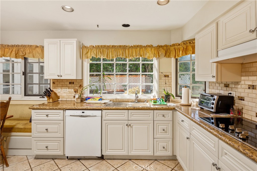 26821 Saddleback Drive