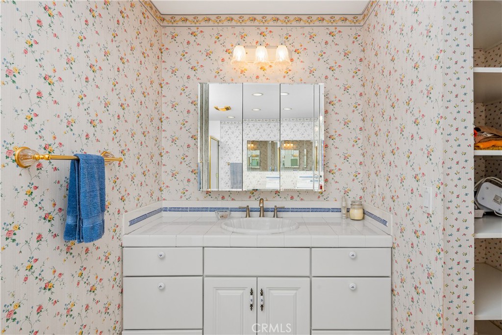 26821 Saddleback Drive