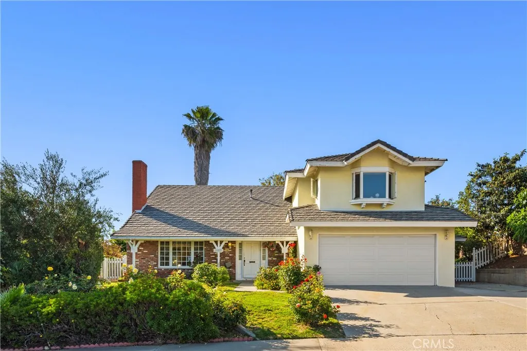 26821 Saddleback Drive