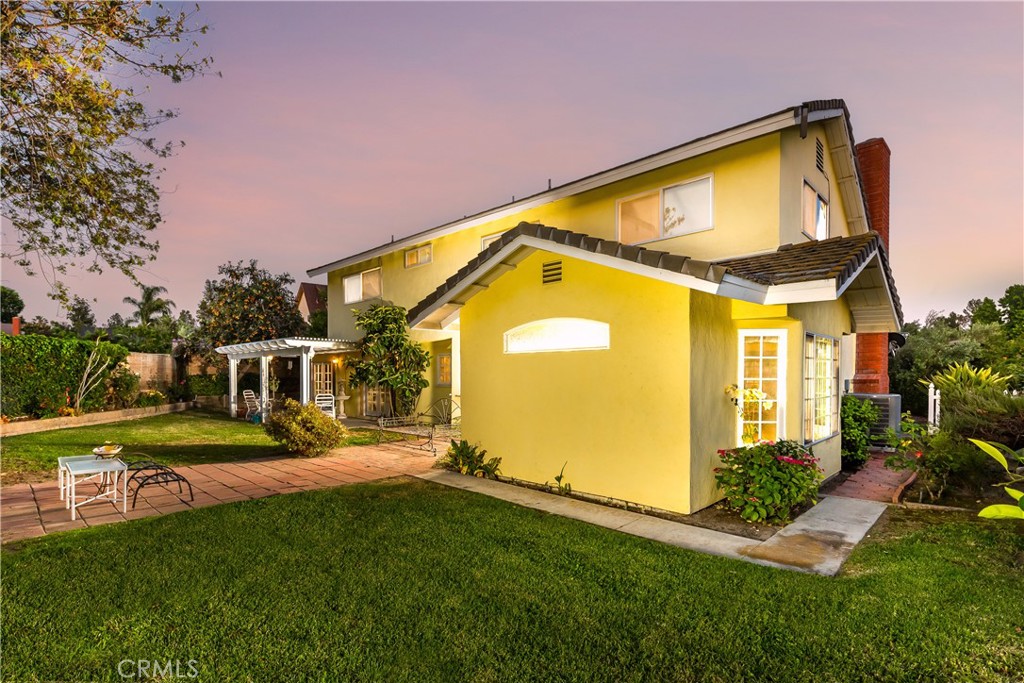 26821 Saddleback Drive