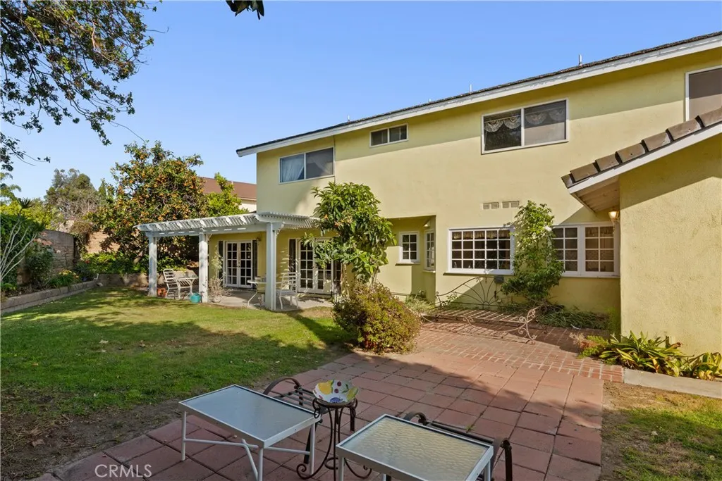 26821 Saddleback Drive