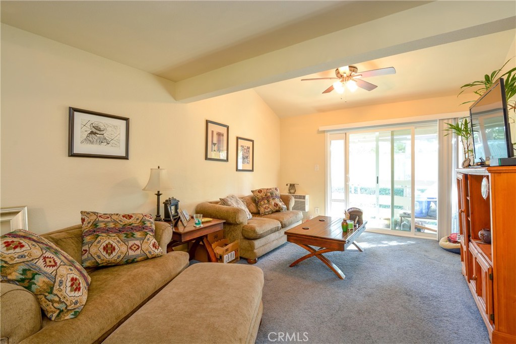23732 Hillhurst Drive 38
