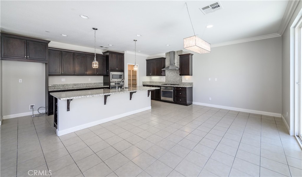9792 La Vine Court