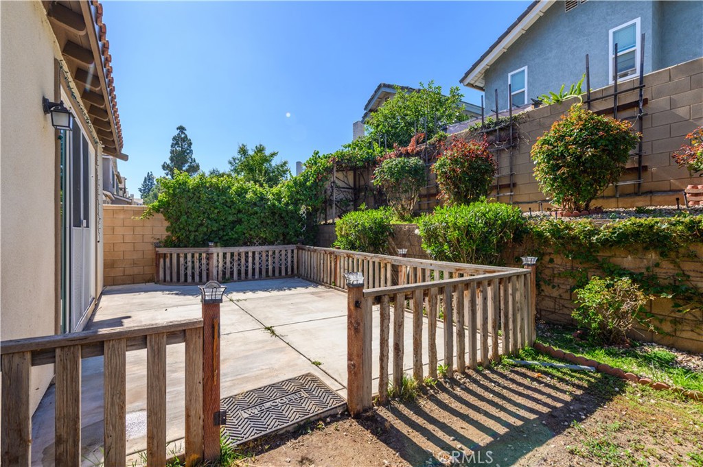 9792 La Vine Court