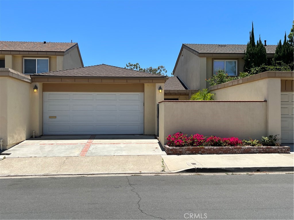 5 Foxglove Way