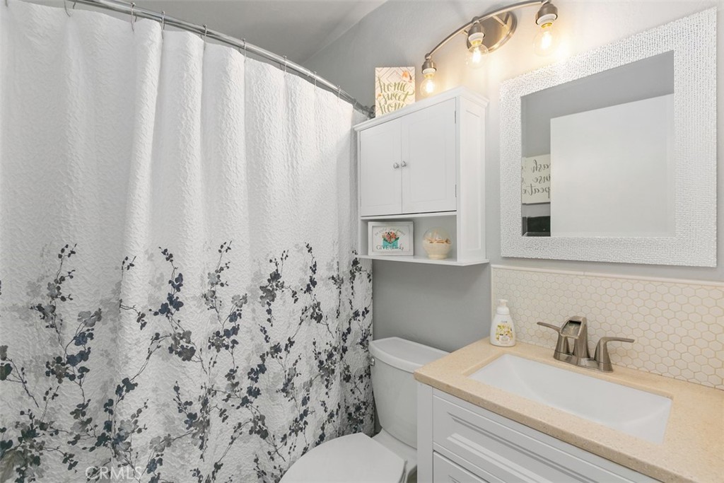 18262 Parkview Lane 202