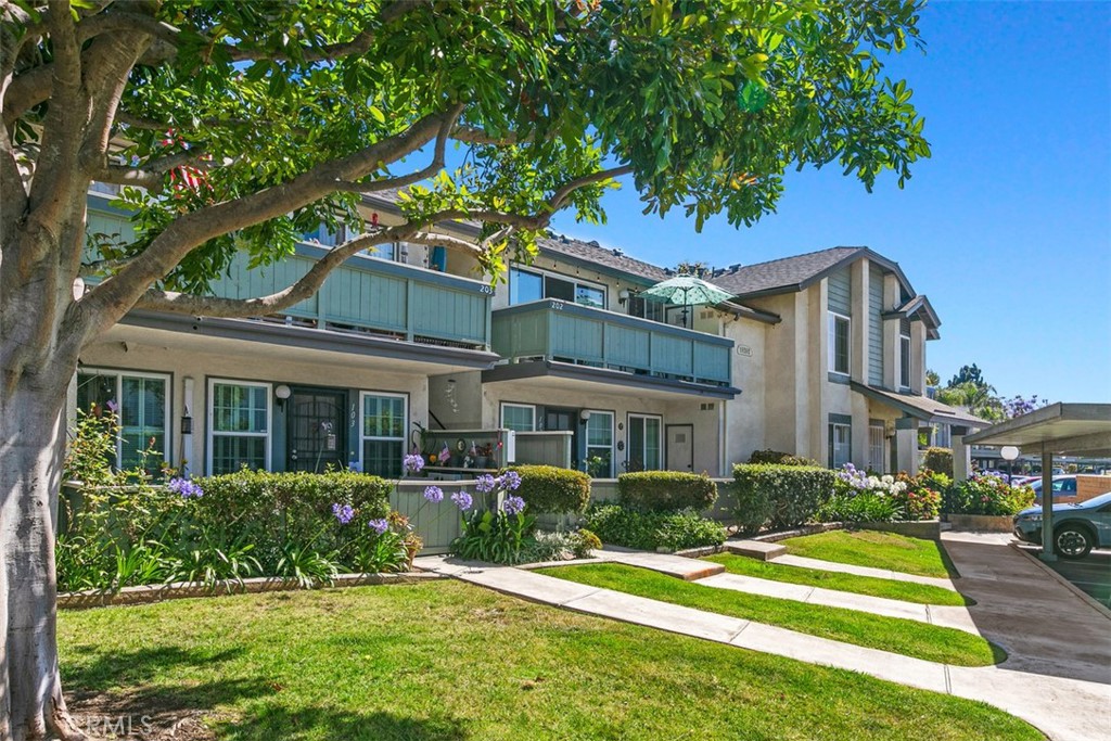 18262 Parkview Lane 202