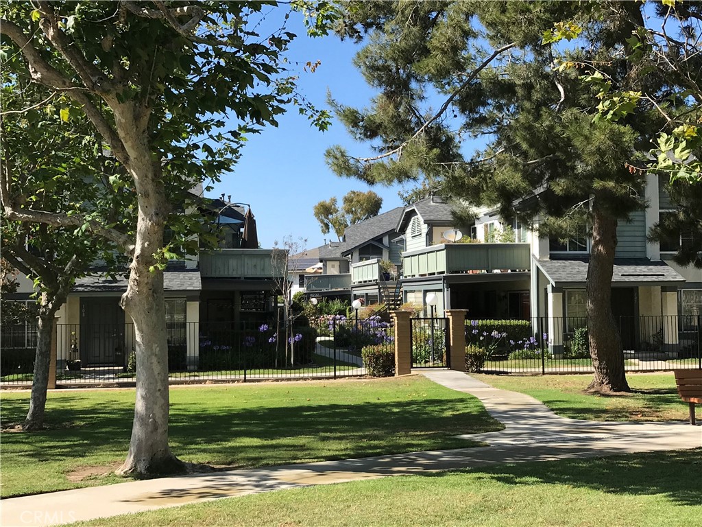 18262 Parkview Lane 202