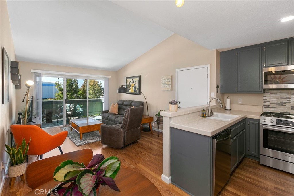 18262 Parkview Lane 202