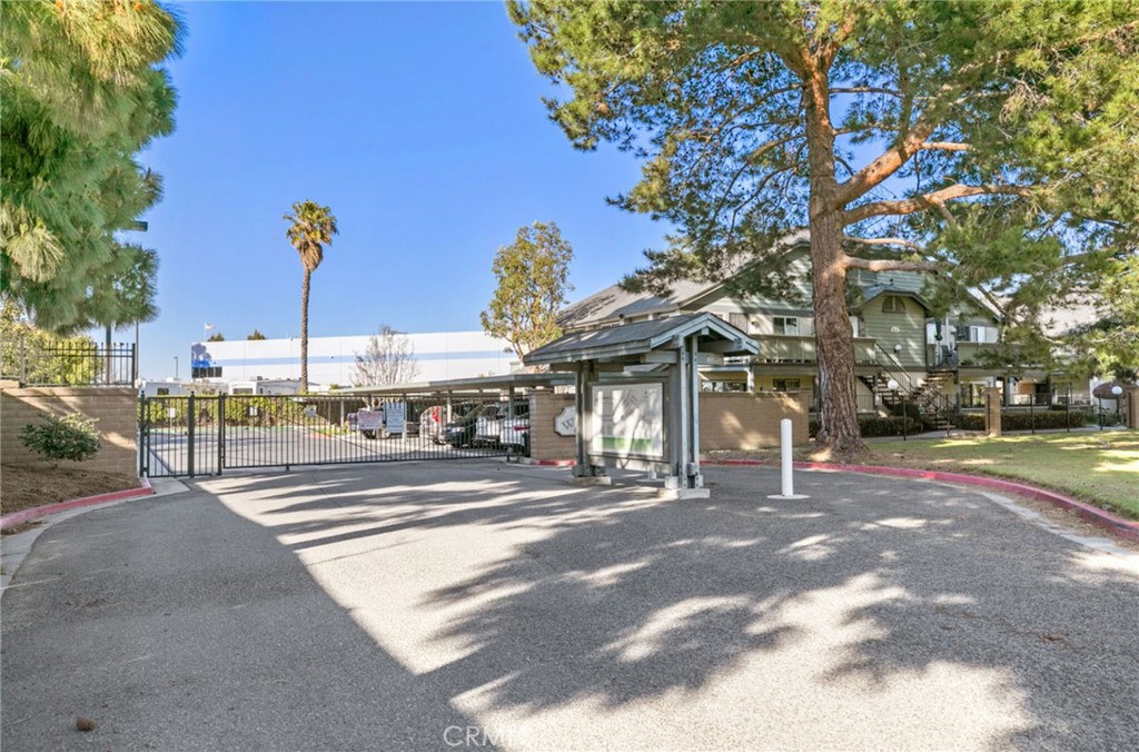 18262 Parkview Lane 202