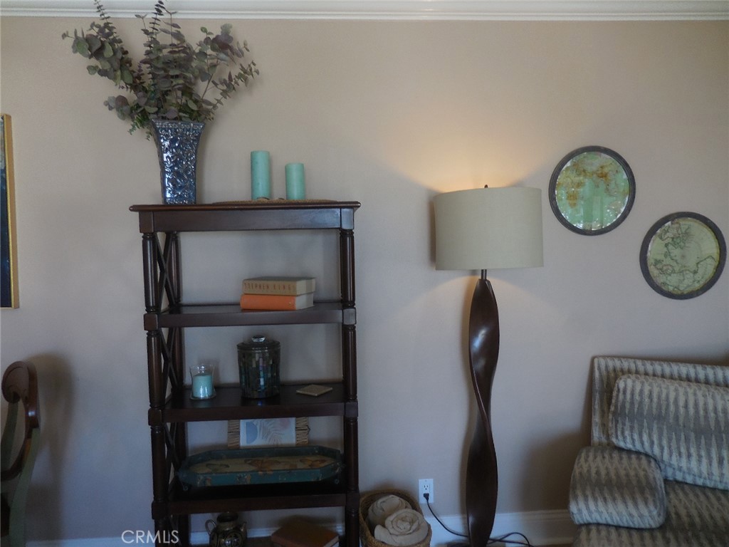 711 Pacific Coast Highway S 120