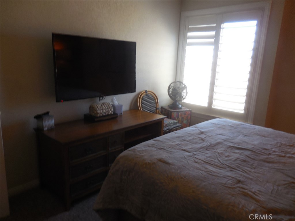 711 Pacific Coast Highway S 120