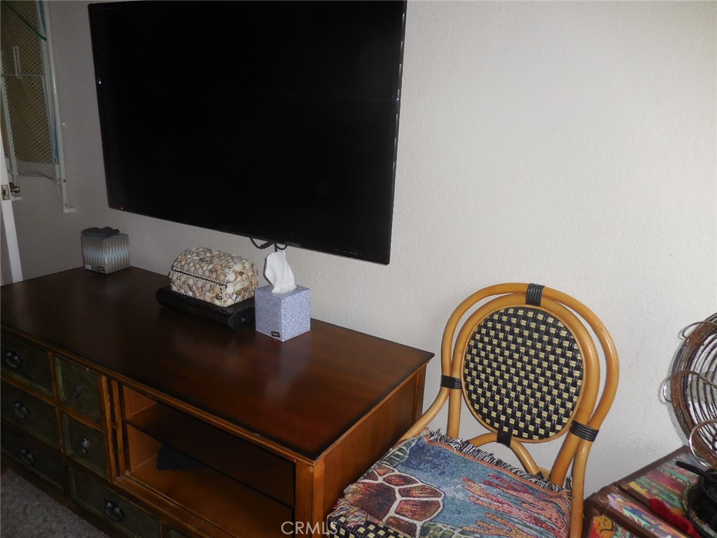 711 Pacific Coast Highway S 120