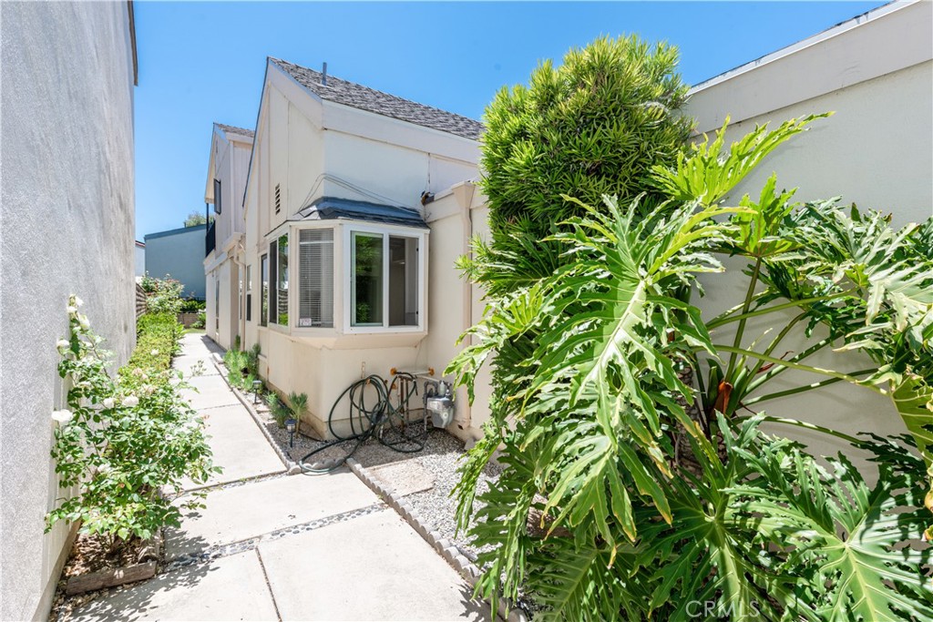 112 Sequoia Tree Lane