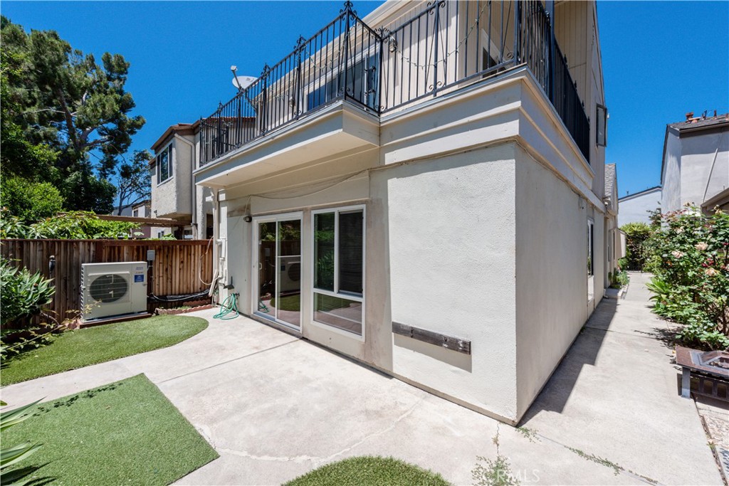 112 Sequoia Tree Lane