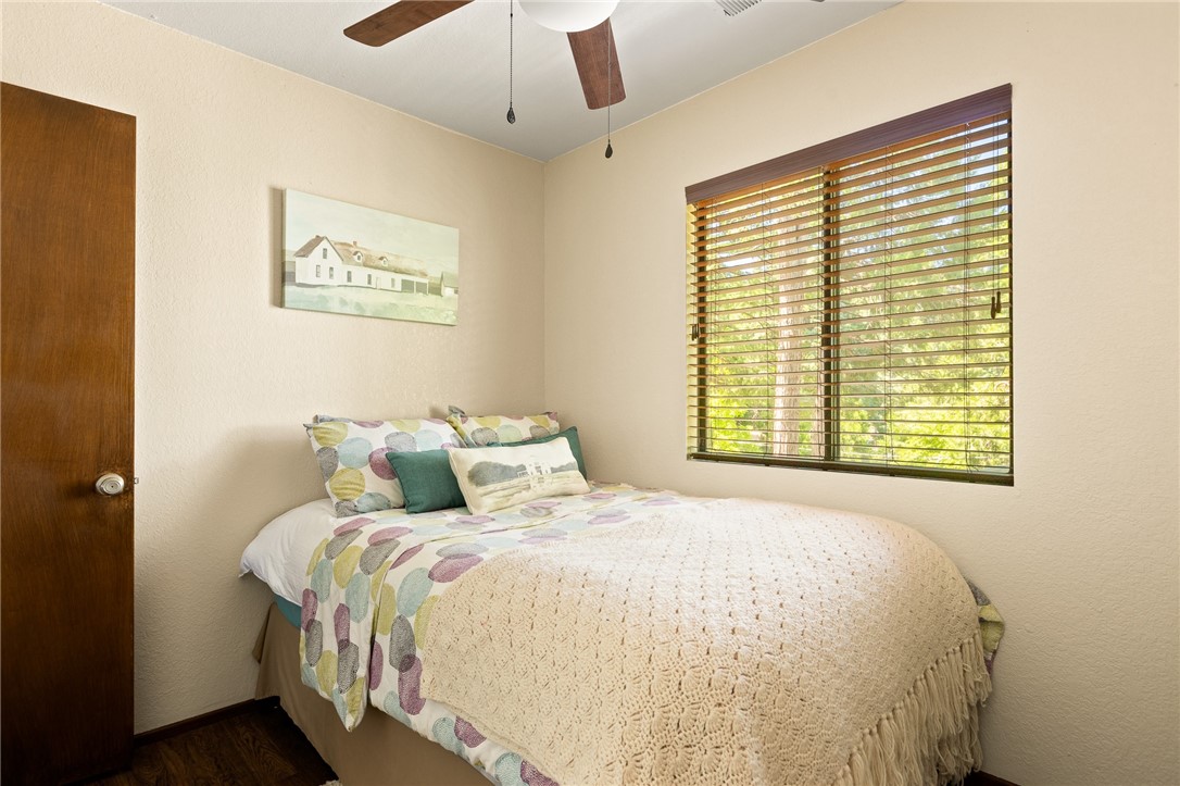 583 W Victoria Court