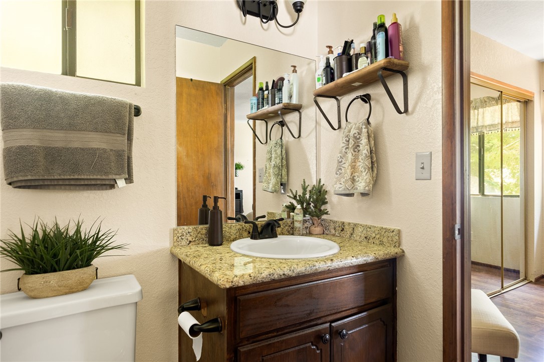 583 W Victoria Court