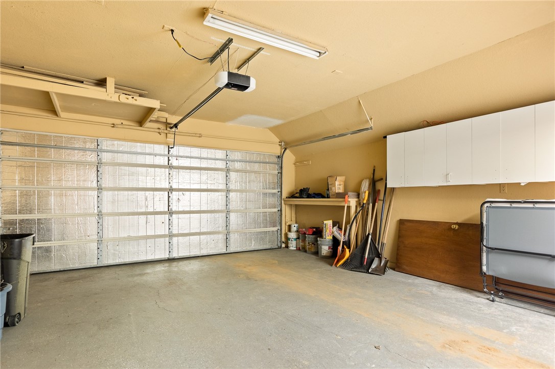 583 W Victoria Court